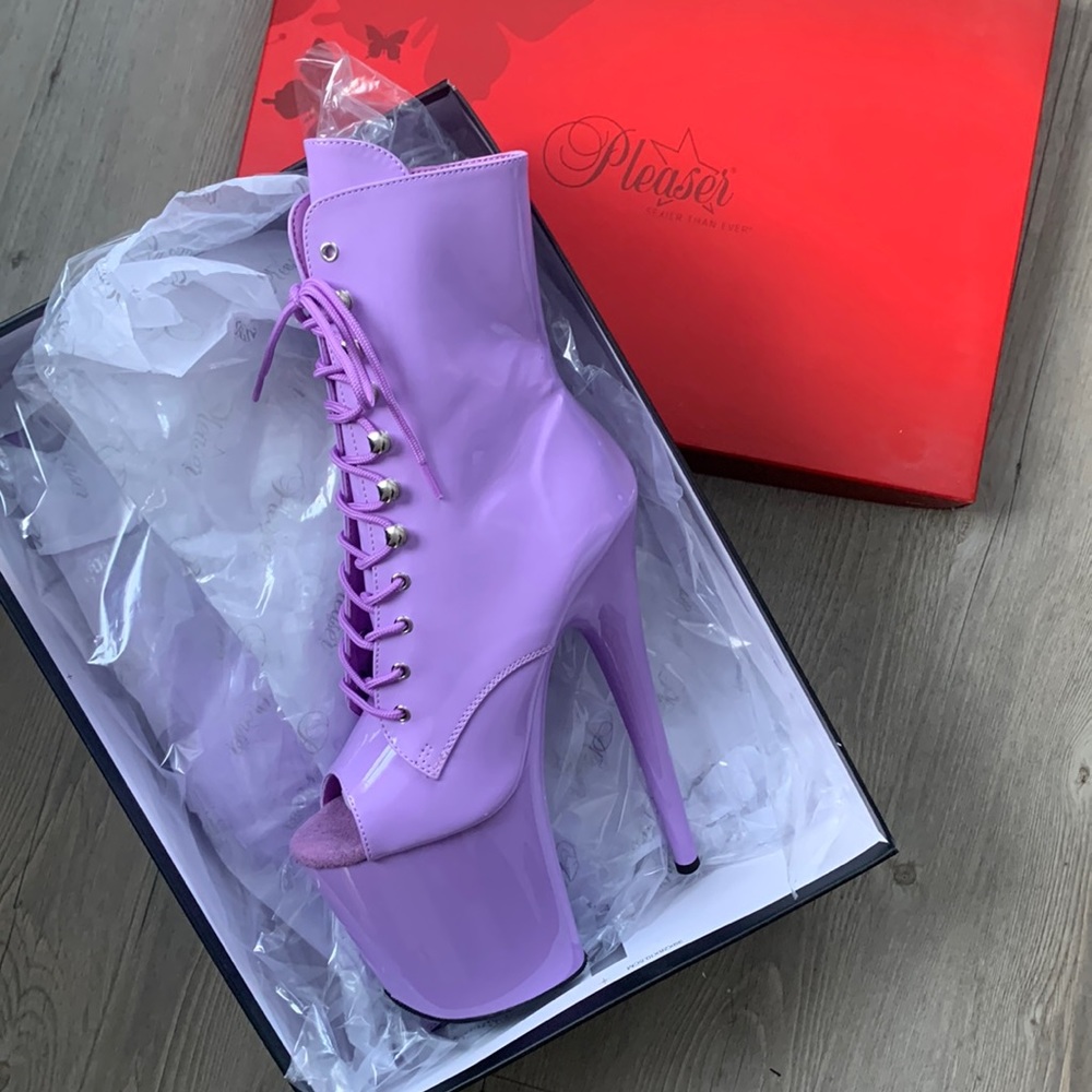 Pleaser Flamingo 1021